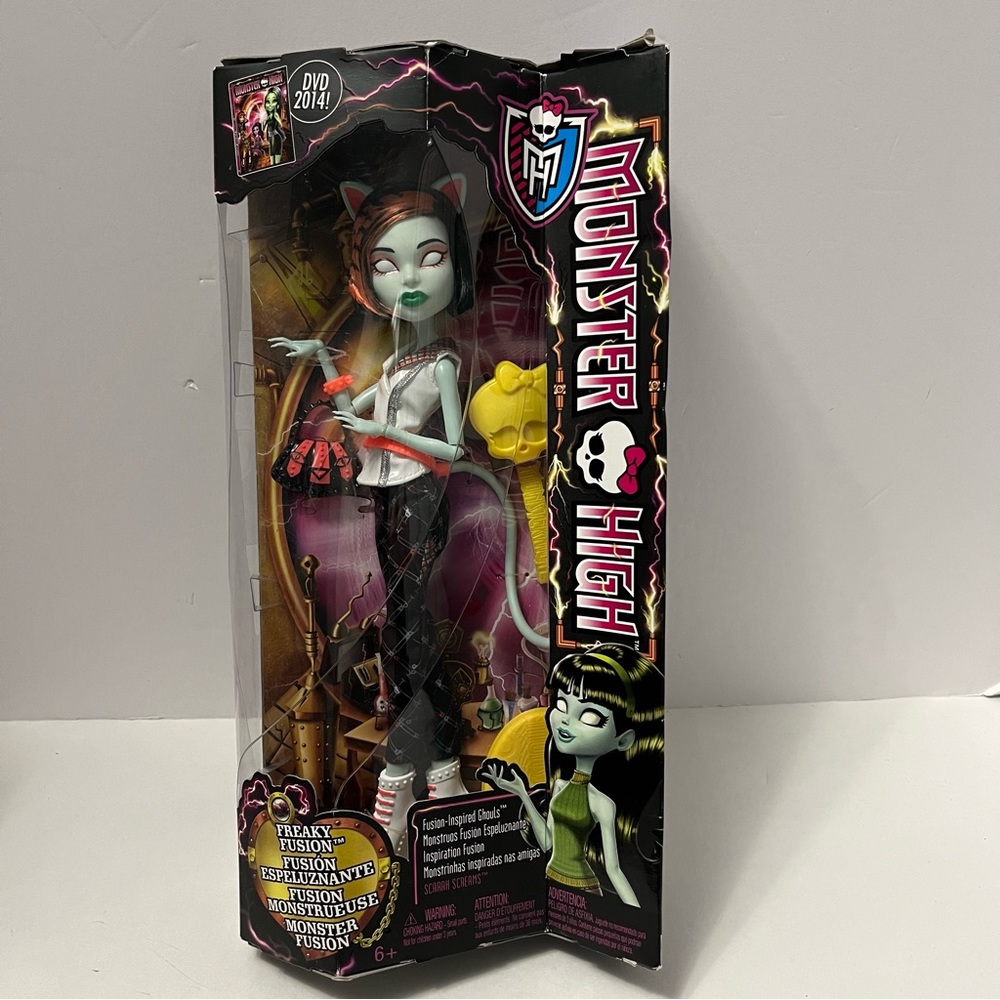 MONSTER HIGH DOLL NRFB SCARAH SCREAMS FREAKY FUSION NWT toy 2013